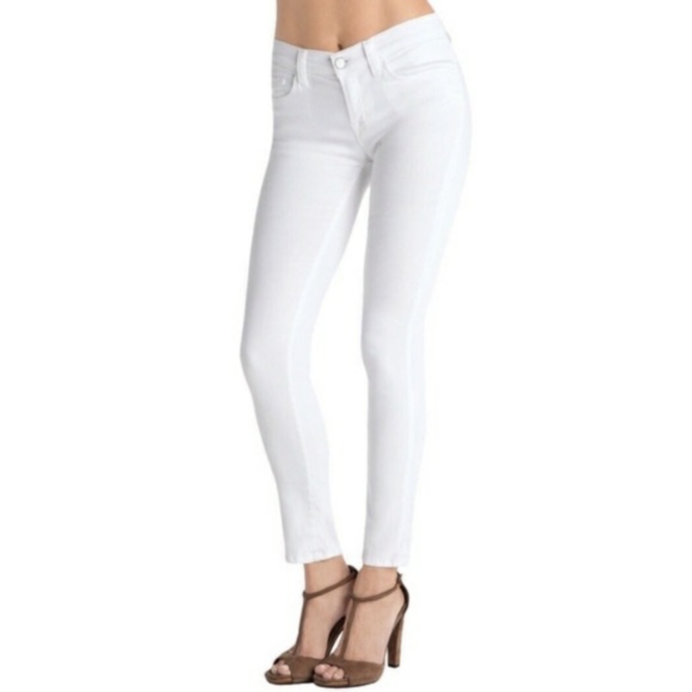 J Brand Skinny Leg Jean in Snow